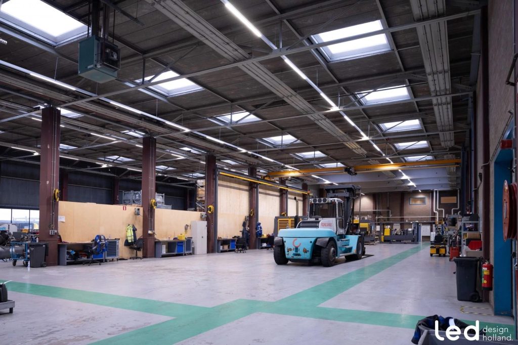 LED Design Holland specialist voor voordelen van LED verlichting in bedrijfshallen met energiebesparing